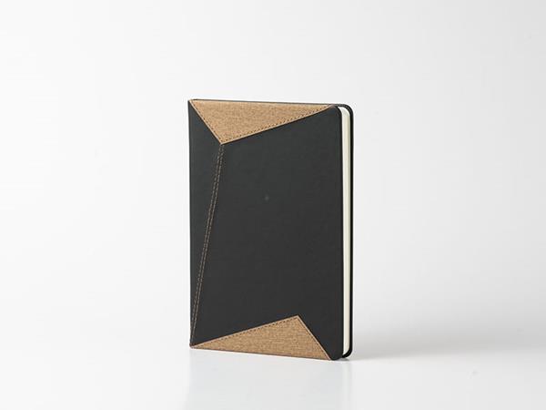 Пэчворк-ежедневники в кожаной обложке, обложка из экокожи двух цветов, 80 страниц в линейку