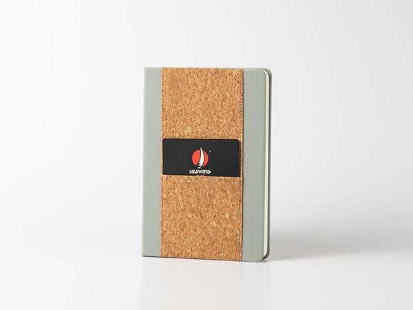 Пэчворк-ежедневники в кожаной (НАППА) обложке, петля для ручки, контрастные цвета, карман для карт и визиток, 80 страниц в линейку
